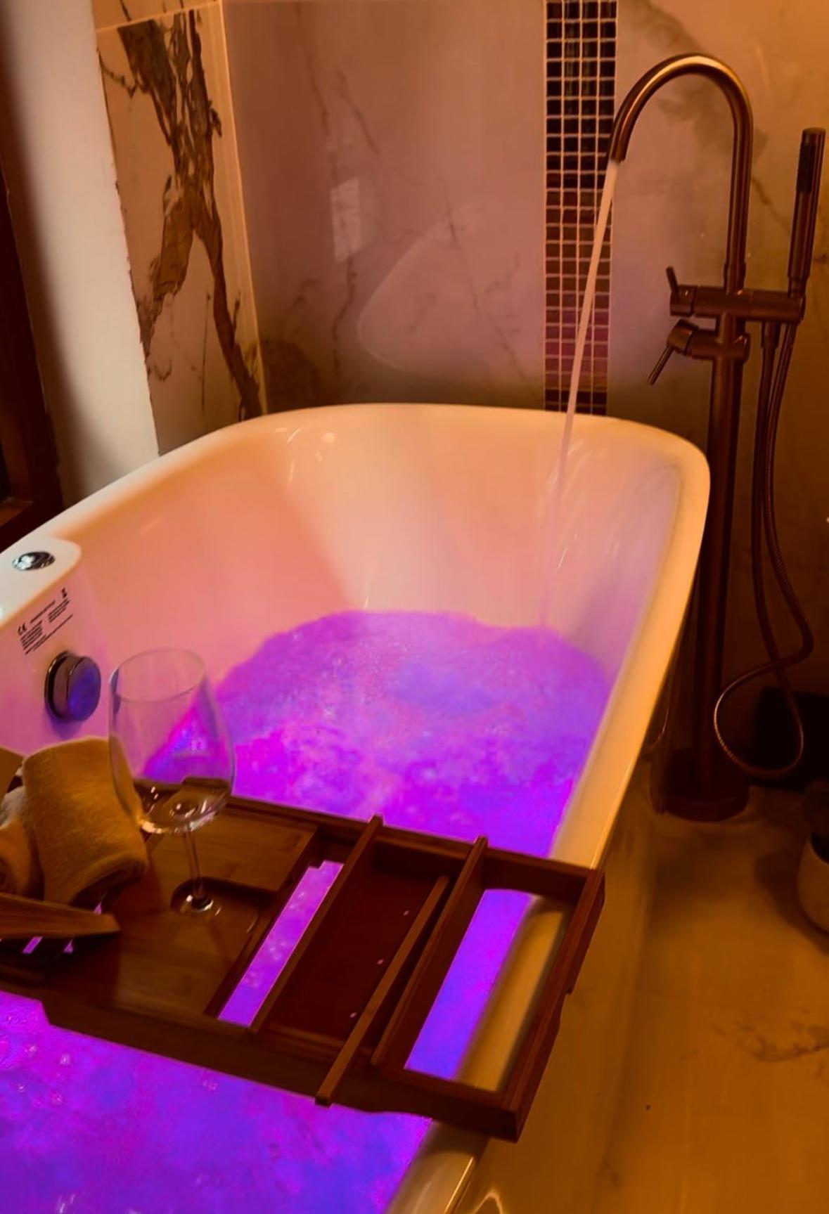 Appartement Elegant Avec Baignoire